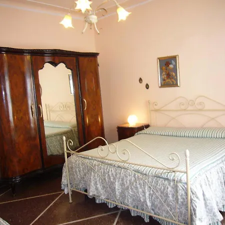 Red Horse Bed & Breakfast