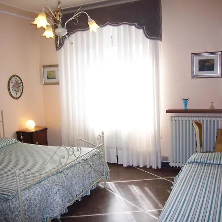 Red Horse Bed & Breakfast Pisa